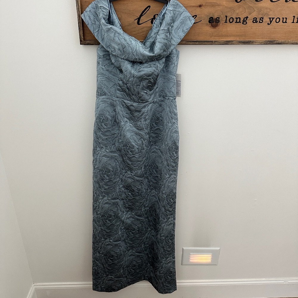 NWT Rickie Freeman For Teri Jon New Jacquard Off The Shoulder Gown size 16